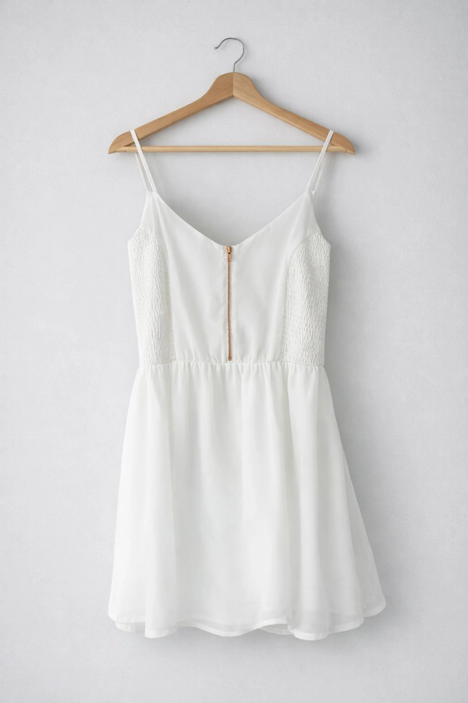 Vestido Branco Bershka – Tamanho M